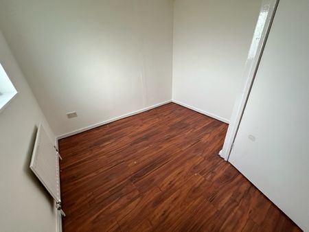 3 bedroom house on Vauxhall Close, CV1 5JH area - Photo 3