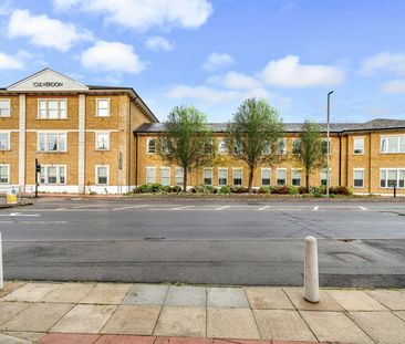 Abbots Way, Chertsey, Surrey, KT16 - Photo 5