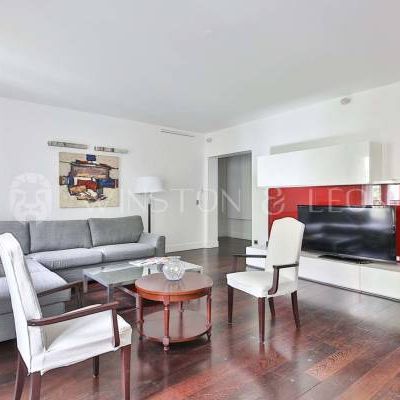 Appartement à louer à Paris 8Ème - Photo 1