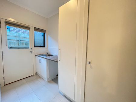 4 Bedroom Home - Photo 5