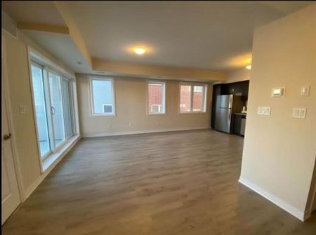 For Lease - 20 Vitality Drive, Kitchener, Ontario - Photo 4