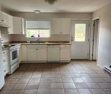 Townhomes close to walking trails (Campbell River) - Photo 5