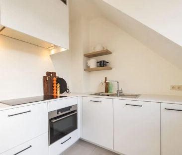 Prachtig dakappartement met 2 ruime slaapkamers te Schoonbroek. - Photo 5