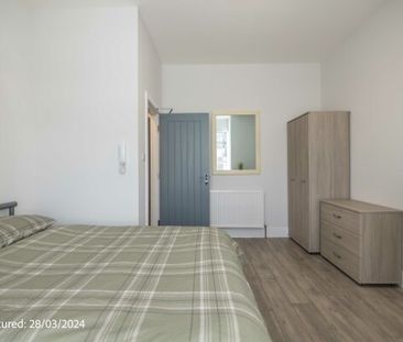 Ground floor, 4 Heslington Road - Photo 3