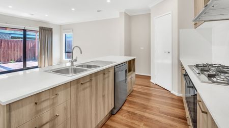 Modern Living - Photo 5