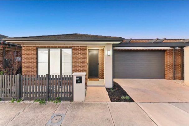Narre Warren - Photo 1