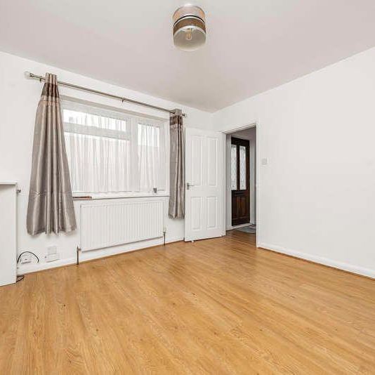 Orchard Waye, Uxbridge, UB8 - Photo 1