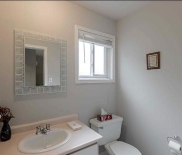 For Lease - 26 Ural Circle, Brampton, Ontario - Photo 6