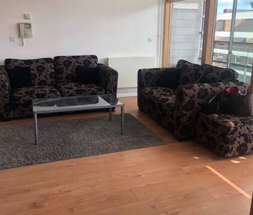 2 Bed Flat, Garland Court, SE17 - Photo 2