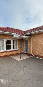Spacious Family Home in Highly Sought-After Location - Photo 4