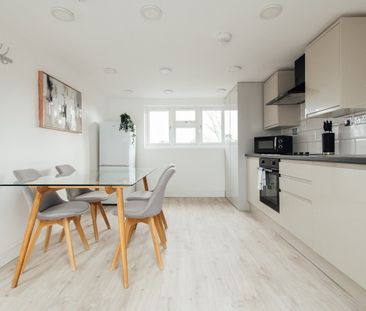 1 Bed Flat, Empress Avenue, IG1 - Photo 5