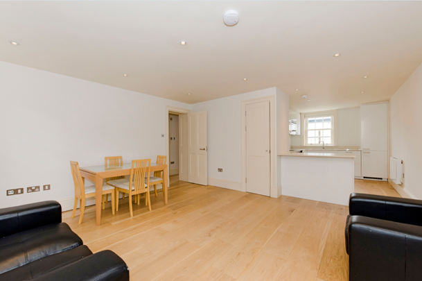 2 bedroom flat to rent - Photo 1