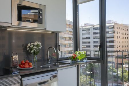 Hermosa y moderna casa en Valencia - Photo 2