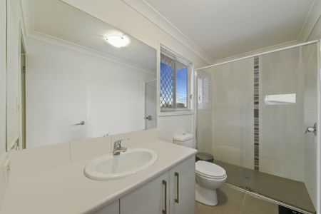 59 Blue Mountains Crescent, Fitzgibbon QLD, Belconnen - Photo 2