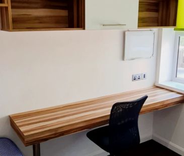 Flat 4 - 6 Bedrooms - Photo 5