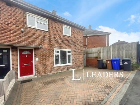3 bedroom semi-detached house to rent - Photo 3