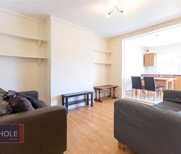 4 bedroom terraced house to rent - Photo 1