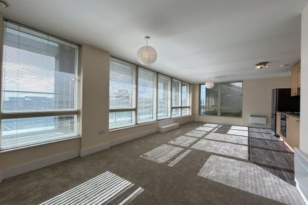 1 bedroom flat to rent - Photo 3