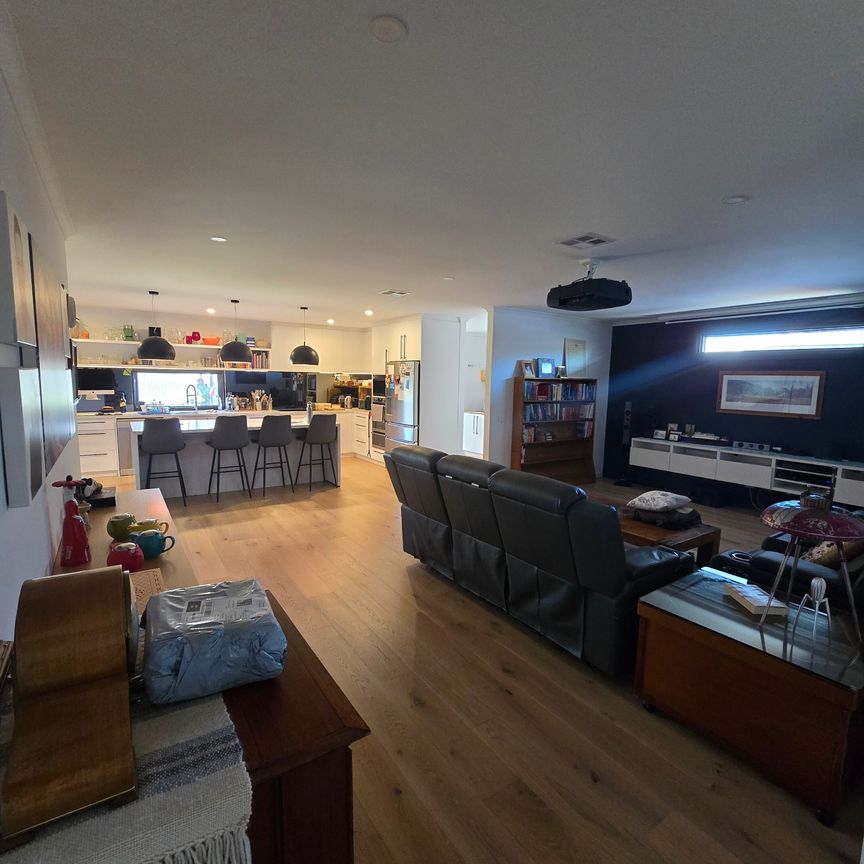 Diggers Rest - Photo 1