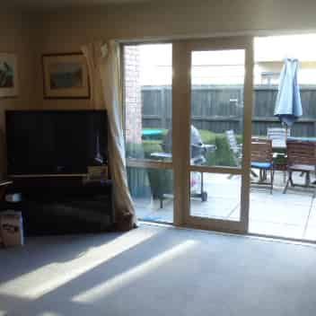 Modern semi-furnished 3 bedroom townhouse! - Photo 1