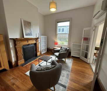 The epitome of character, class and modern comfort - Photo 6
