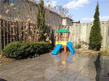 For Lease - 108 Nahanni Drive, Richmond Hill, Ontario - Photo 4