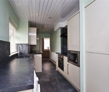 2 bedroom terraced house to rent - Photo 3