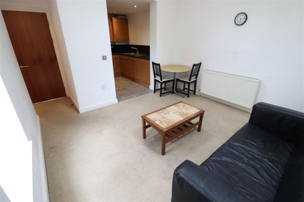1 BED Apartment To rent - Photo 1