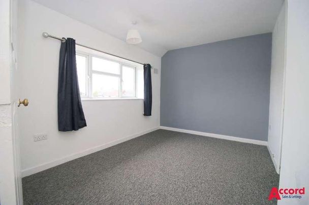 Swale Close, Aveley, RM15 - Photo 1