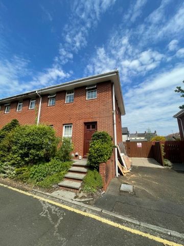 3 Rugby Court, Belfast BT7 1PN - Photo 2