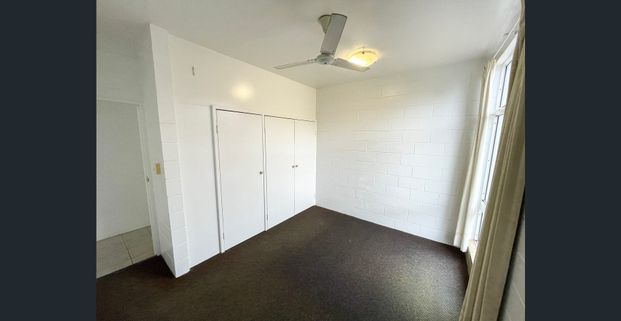 3 BEDROOM OPPOSITE PARK & BEACH - Photo 1