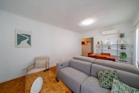 1 BEDROOM FLAT SUMMER RENTAL 2500 EUROS - Photo 5