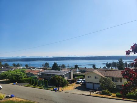 2 Bedroom Suite Campbell River - Photo 5