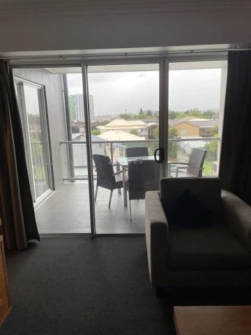 “FULLY FURNISHED LUXURY APARTMENT” - Photo 2