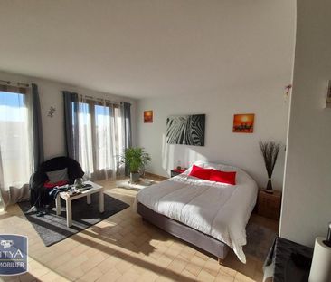 Location Appartement 1 pièce 32m² MARIGNANE 13700 - Photo 1