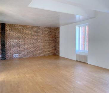 Große Maisonettewohnung mit Dachterrasse und Blick über den Dächern... - Photo 2