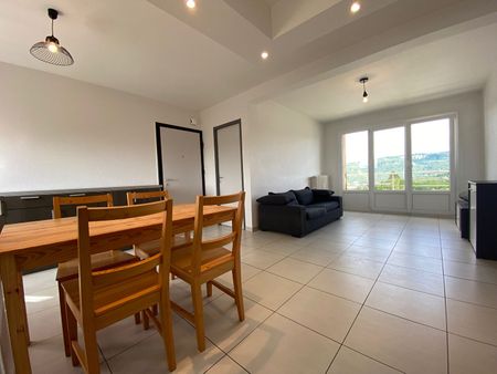 Location Appartement 3 pièces 57m² BESANCON 25000 - Photo 2