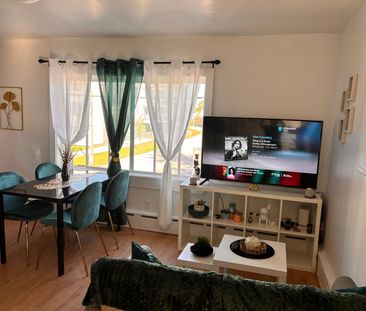 3 1/2 Toute Inclus Bien éclairé - Photo 1