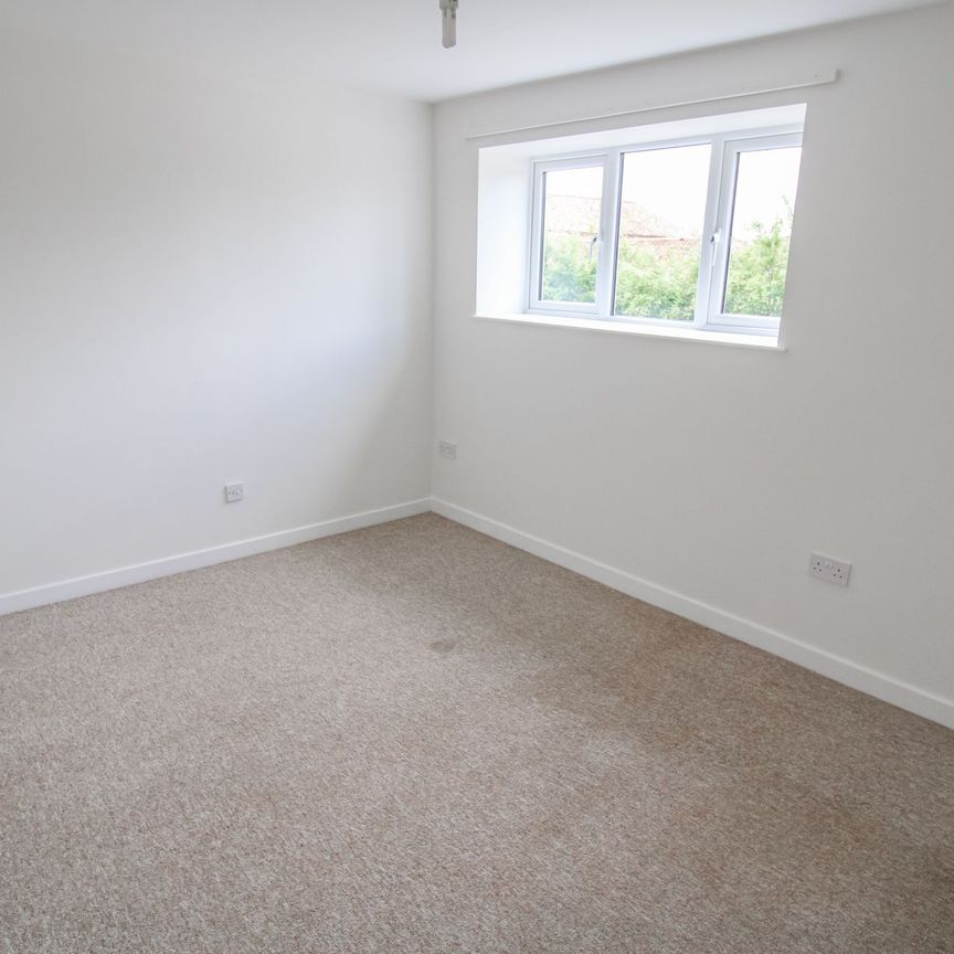 South Raynham - Photo 1