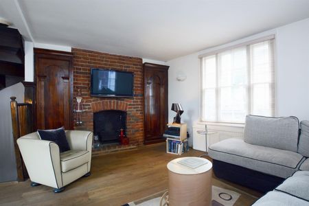 Golden Yard Hampstead Village NW3 - Photo 5