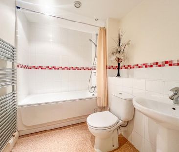 2 bedroom apartment to rent - Photo 4