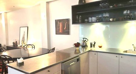 High Street Chic - Fully Furnished 1-Bed + Library - 6 months lease only - Photo 5