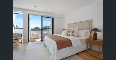 Stunning designer 4 bedroom townhouse with LUG - Photo 5