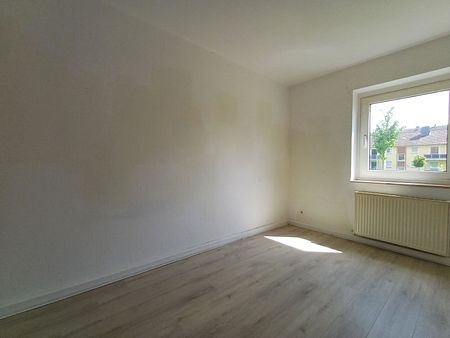 LICHTDURCHFLUTETE WOHNUNG IN FAMILIENFREUNDLICHER LAGE - Foto 3