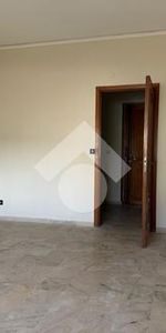 6 locali in affitto - Photo 4
