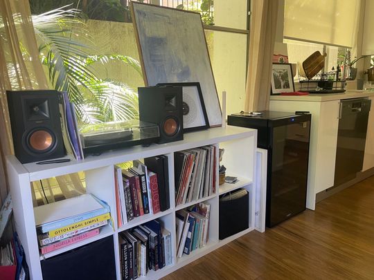 Elizabeth Bay - Photo 1