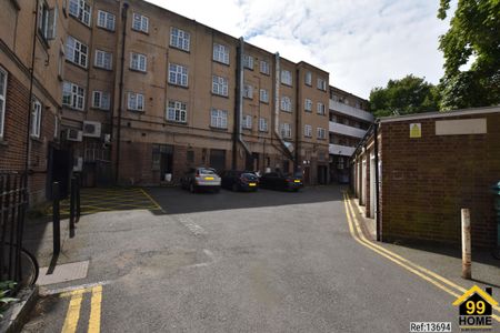 1 bed Apartment in Ascot Court Clapham Park Road, London, SW4 7EZ - Photo 3