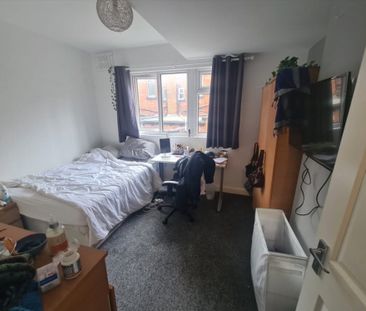 5 Bed - 96 Royal Park Road, Hyde Park, Leeds - LS6 1JJ - Student - Photo 2