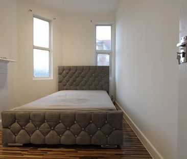 2 Bed Flat, Greyhound Lane, SW16 - Photo 1