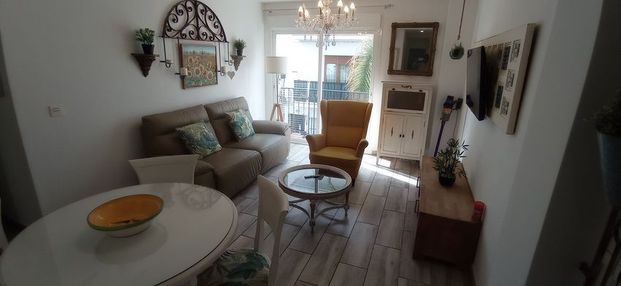 Alquiler de piso en Calle Miguel de Cervantes - Photo 1